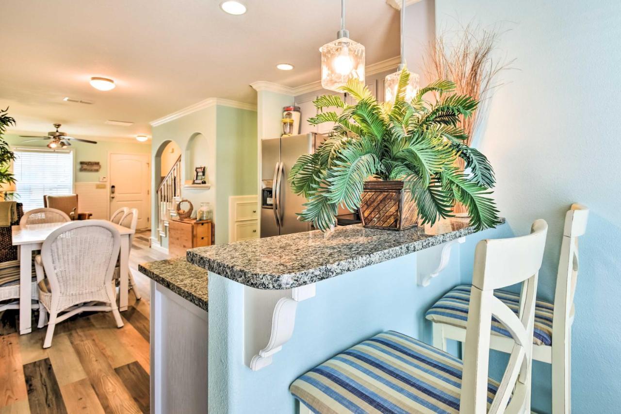 Spacious Port Aransas Condo Near Beach And Golfing Exterior photo
