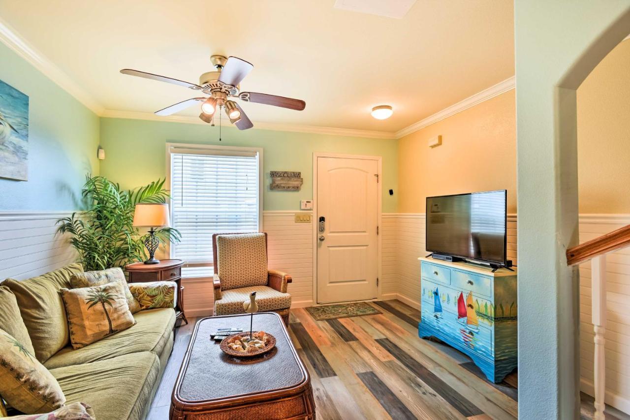 Spacious Port Aransas Condo Near Beach And Golfing Exterior photo