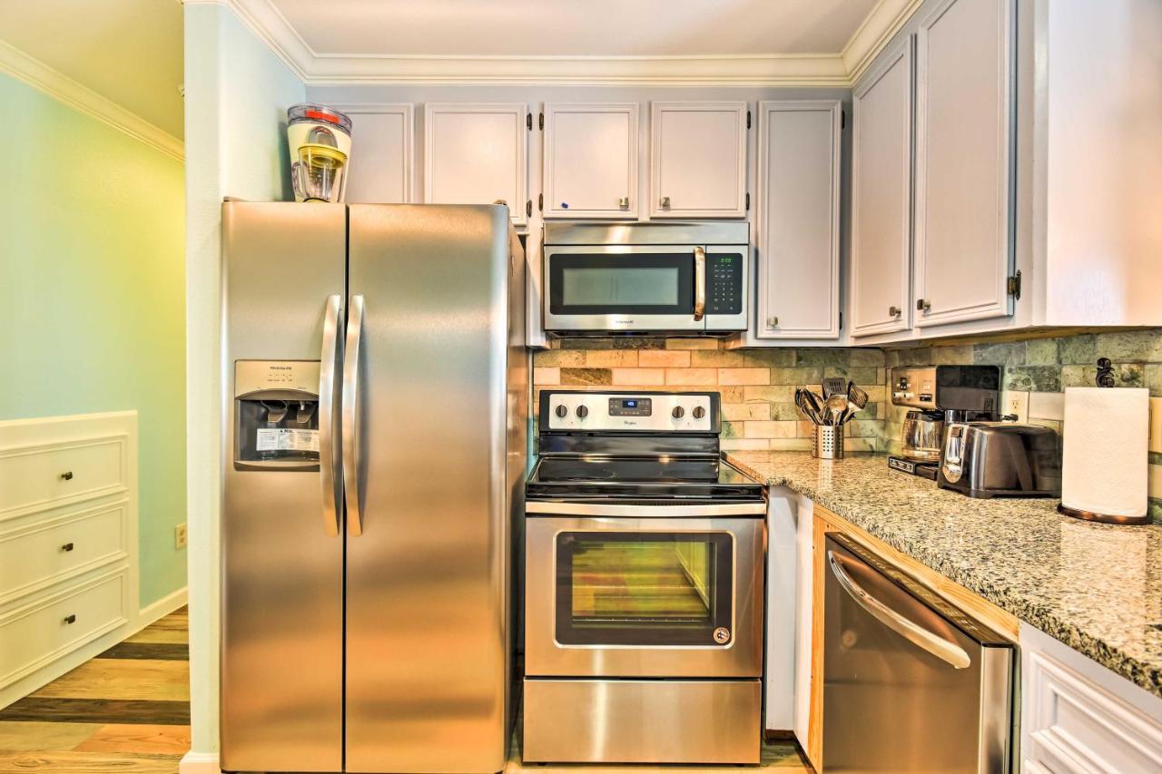 Spacious Port Aransas Condo Near Beach And Golfing Exterior photo