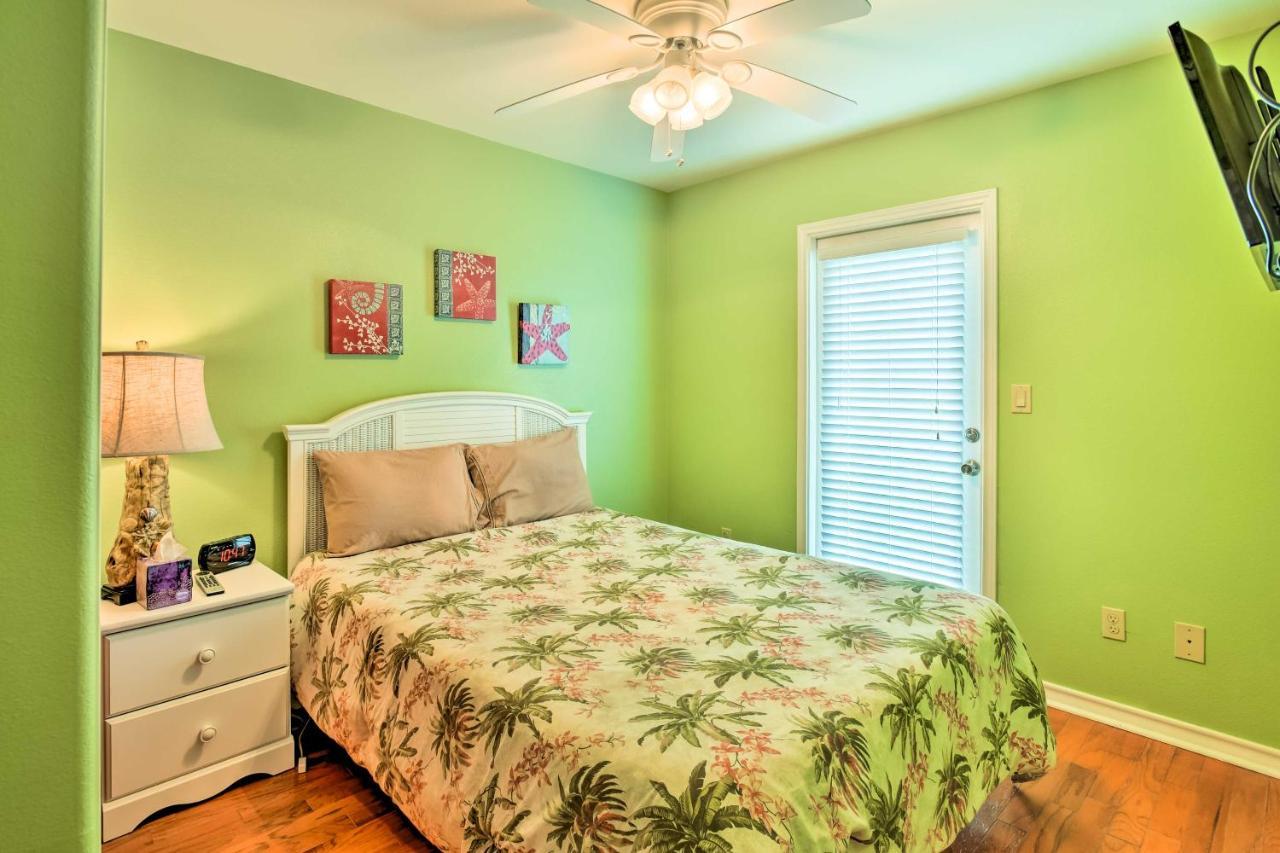 Spacious Port Aransas Condo Near Beach And Golfing Exterior photo